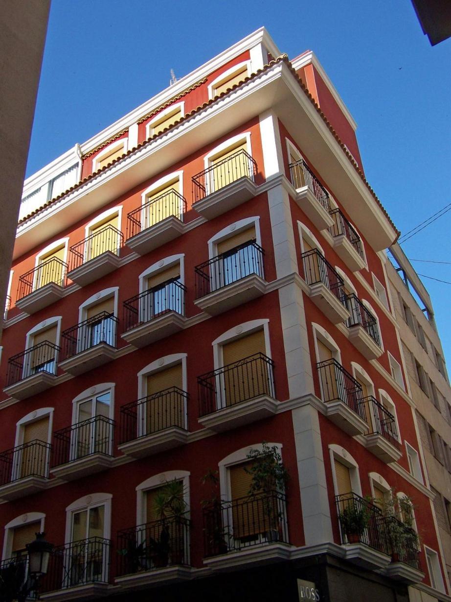 Family And Friends -Alicante Center ภายนอก รูปภาพ